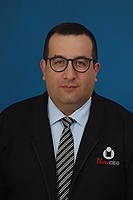Dr. Edgar Torres
